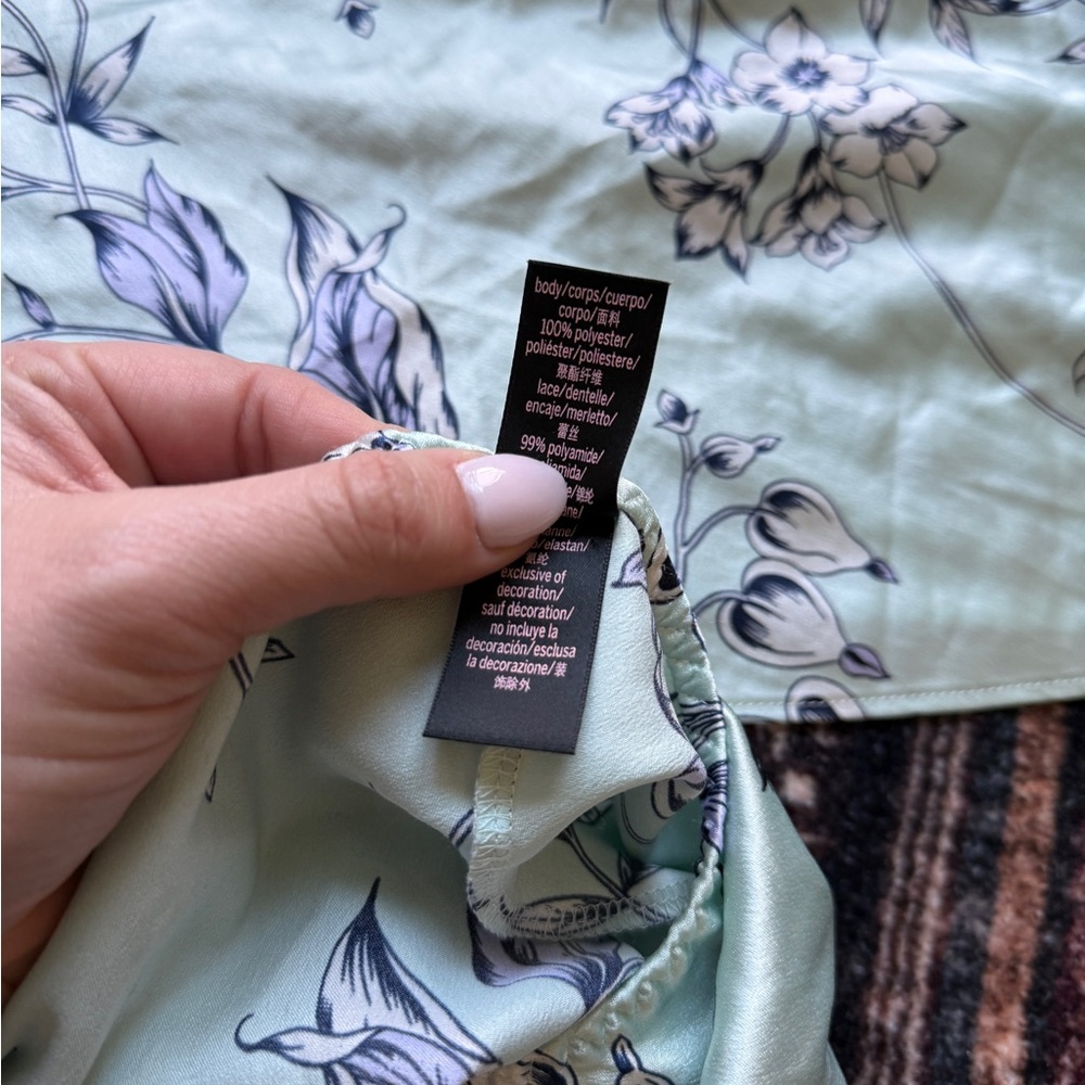 Victorias Secret Satin Pj’s lounge Floral Lace‎ blue Sleepwear Set cami shorts - Picture 4 of 5